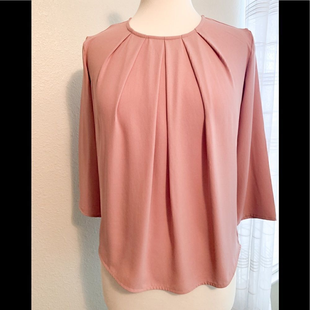 Ann Taylor XS mauve shirred 3/4 top